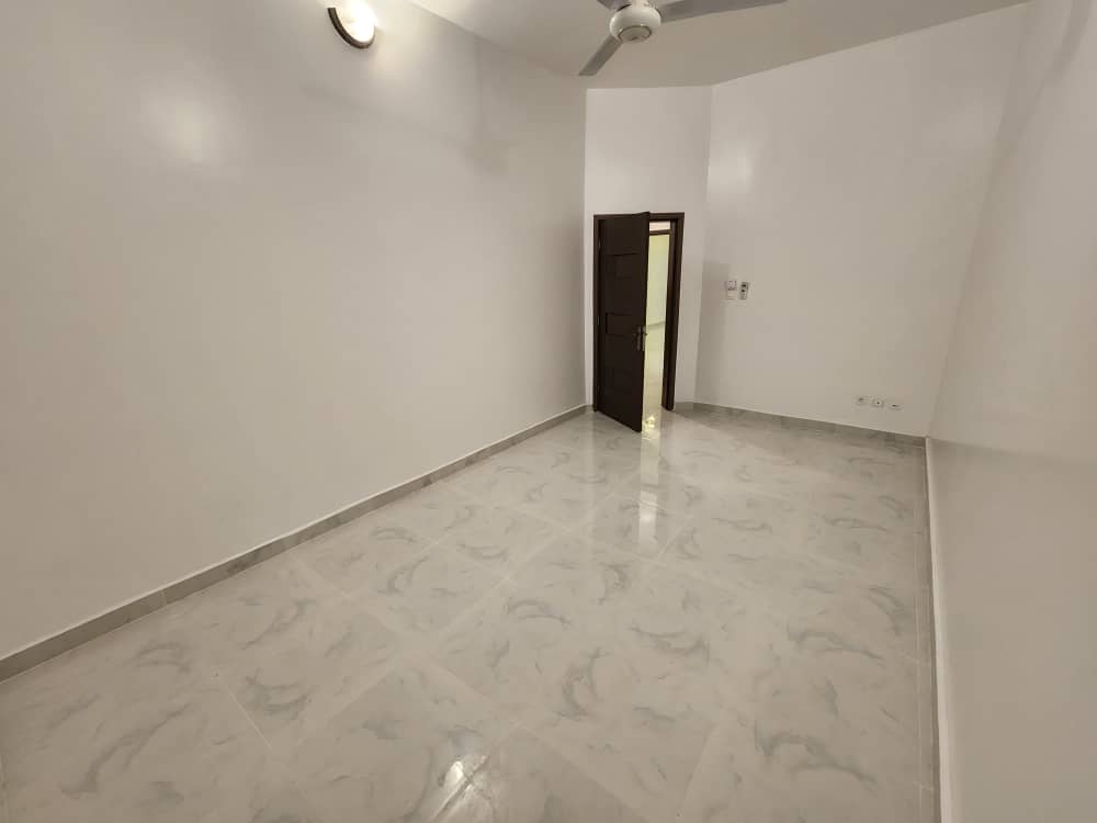 Appartement F4 neuf avec équipements aux Salines Ouest