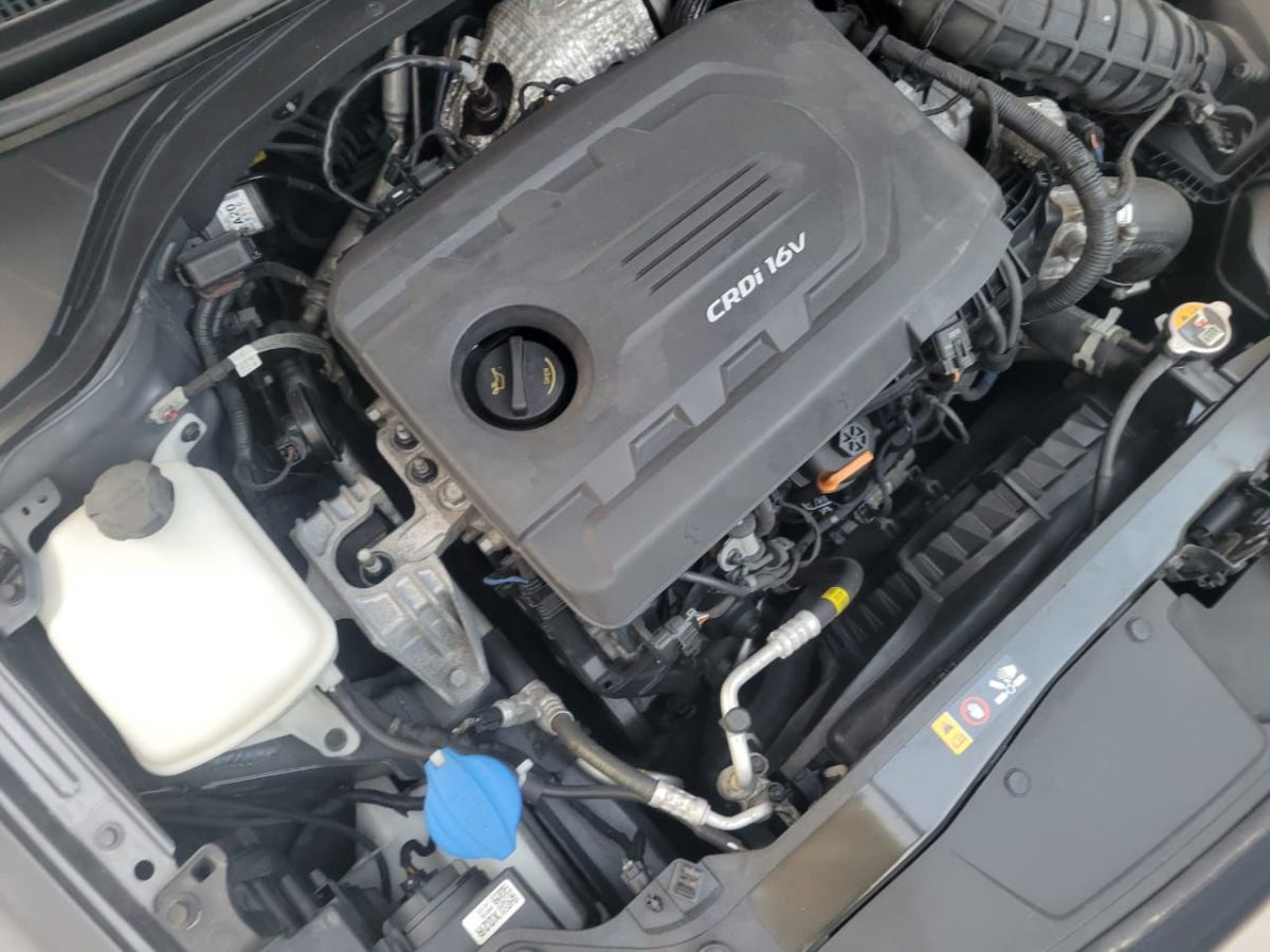 Hyundai Avante 2018 diesel boîte automatique en excellent état