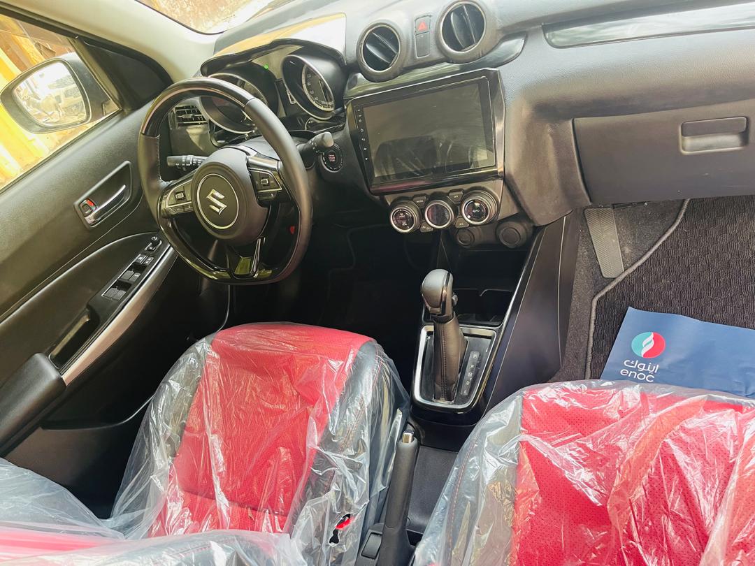 À VENDRE – Suzuki Swift Rouge 2018