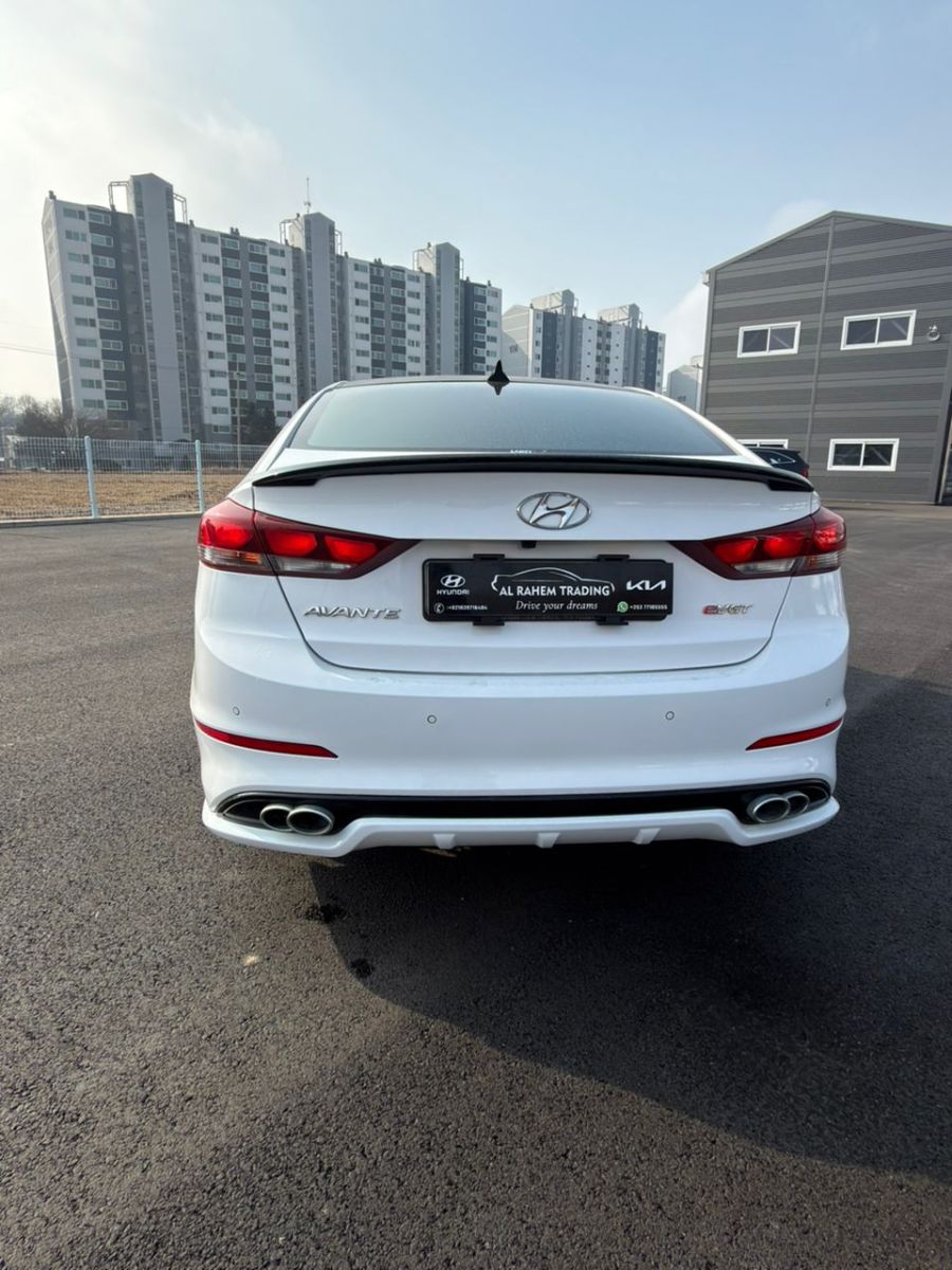 Hyundai Avante Sport 2020, diesel/essence, boîte automatique