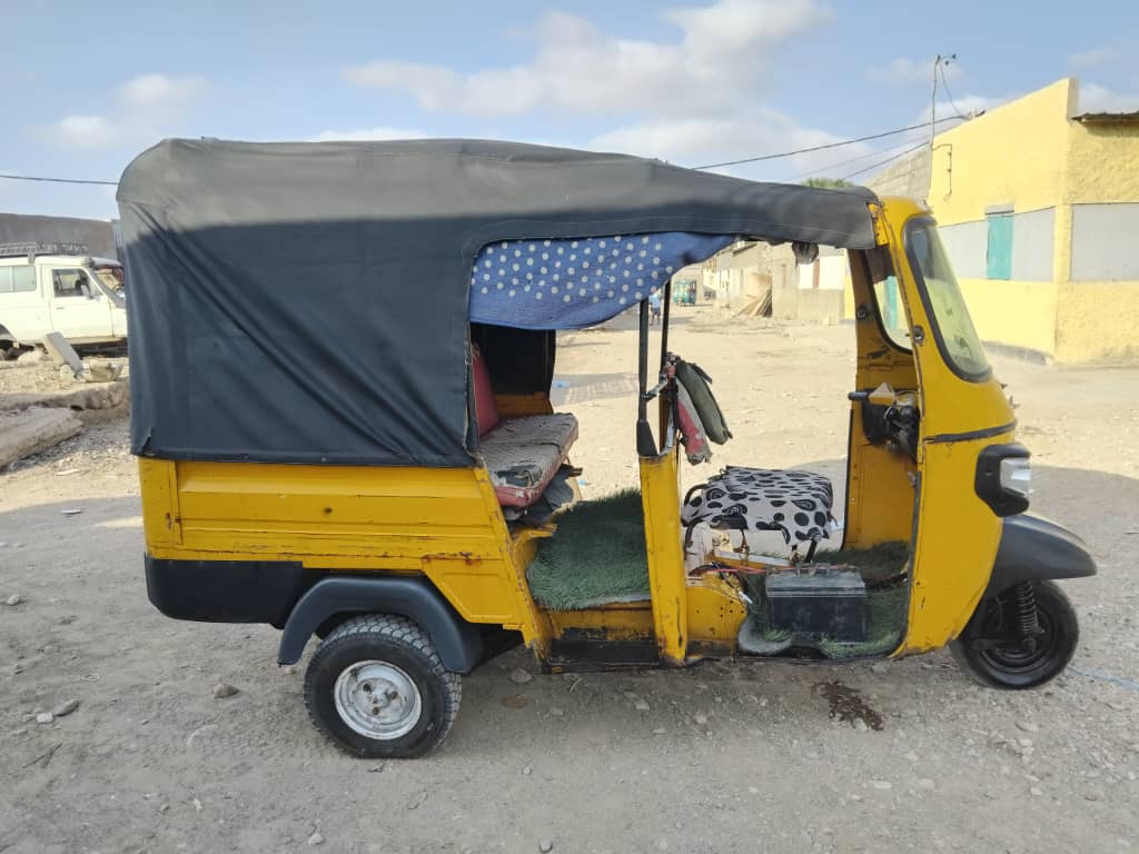Bajaj 2023 en bon état