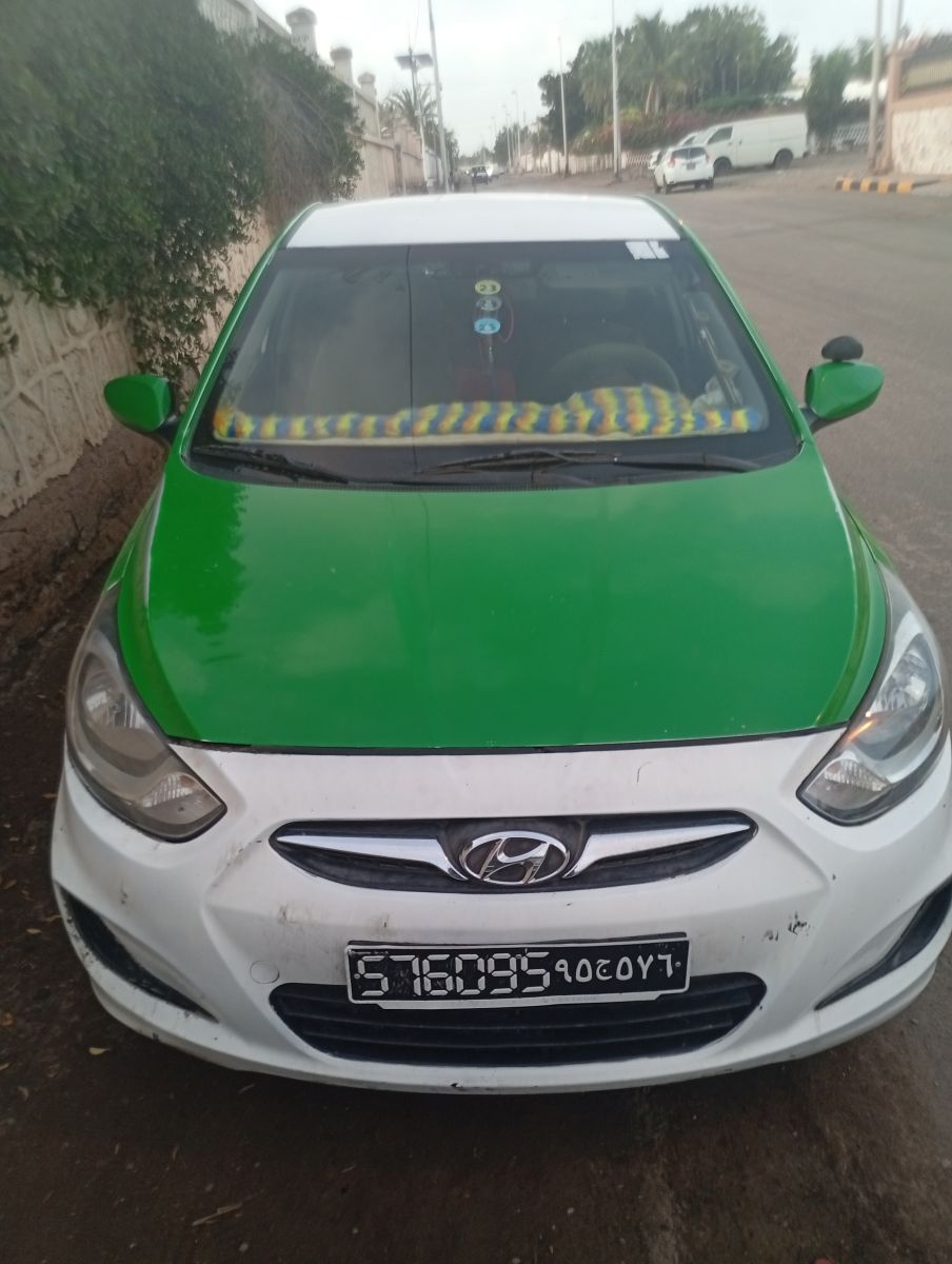 Hyundai Accent diesel 2017 boîte automatique climatisation