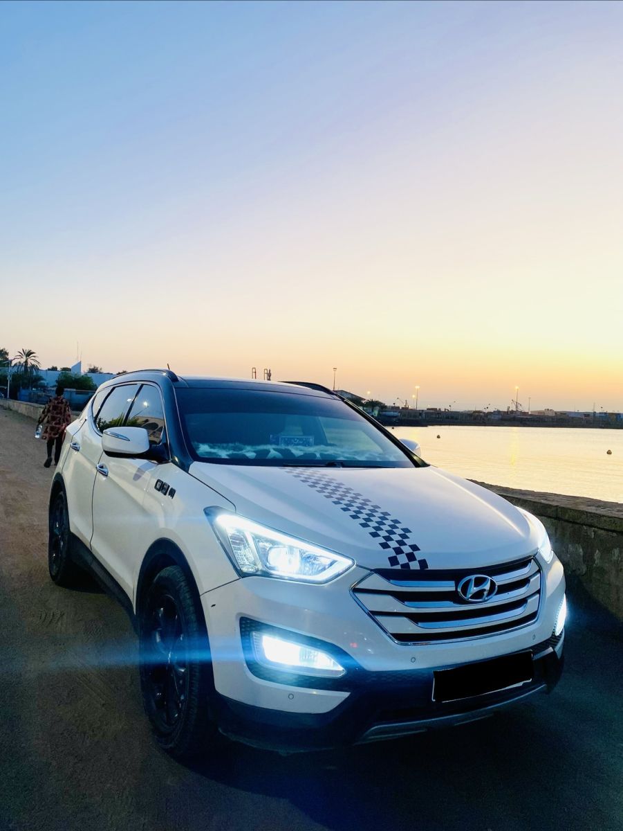 Hyundai Santa Fe 2015 diesel, full options, bien entretenu