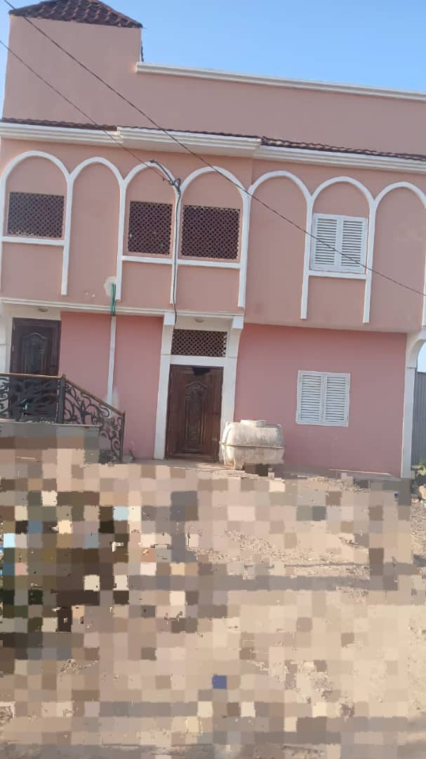 Immeuble R+2 avec terrasse à louer à Hayableh Hejadah