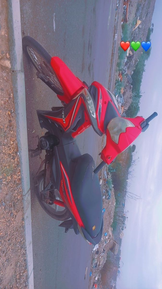 Moto Loncin 110cc peu utilisée en bon état