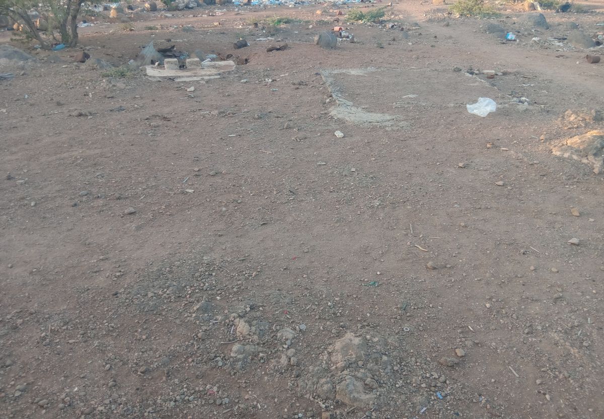 Maison avec terrain 350m² à Nagad