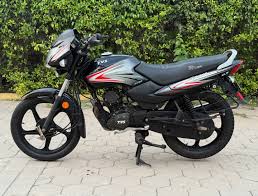 Moto cadre en fer, état général correct