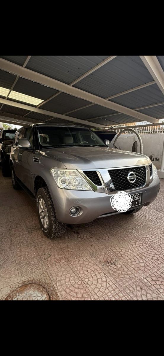 Nissan Patrol 2013 en parfait état