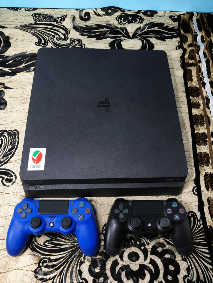 PS4 quasi-neuve (+6 jeux en jailbreak)