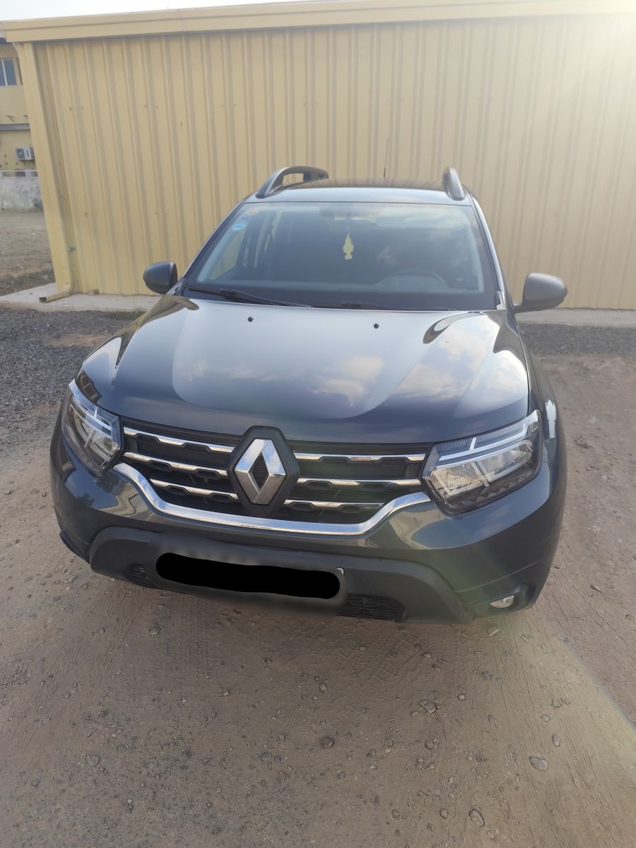 Renault Duster 2023 diesel 4x4 en très bon état