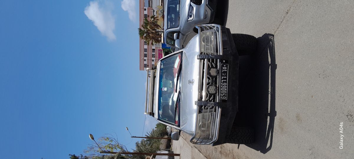 Toyota Land Cruiser GXR 105, diesel, boîte manuelle, prix négociable