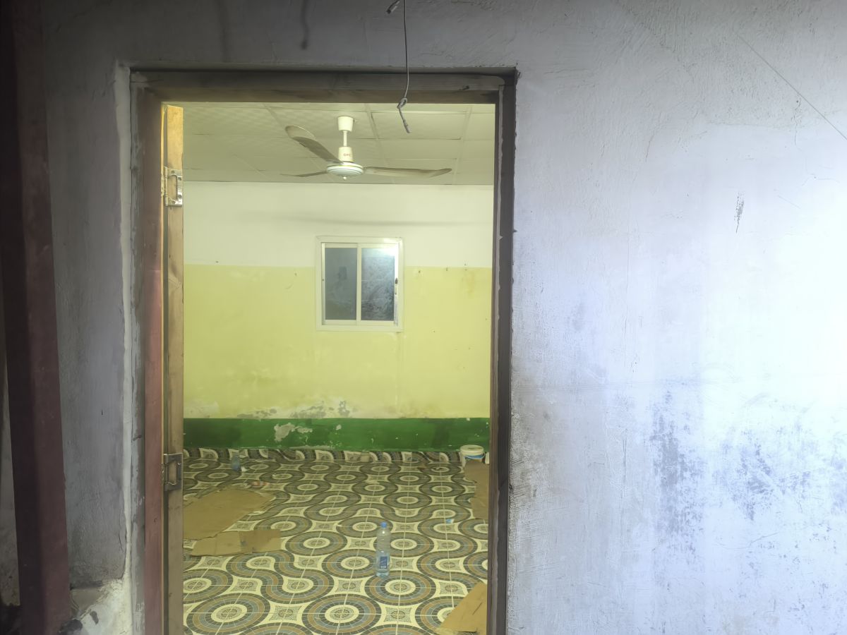 Chambre individuelle avec électricité et eau en centre-ville