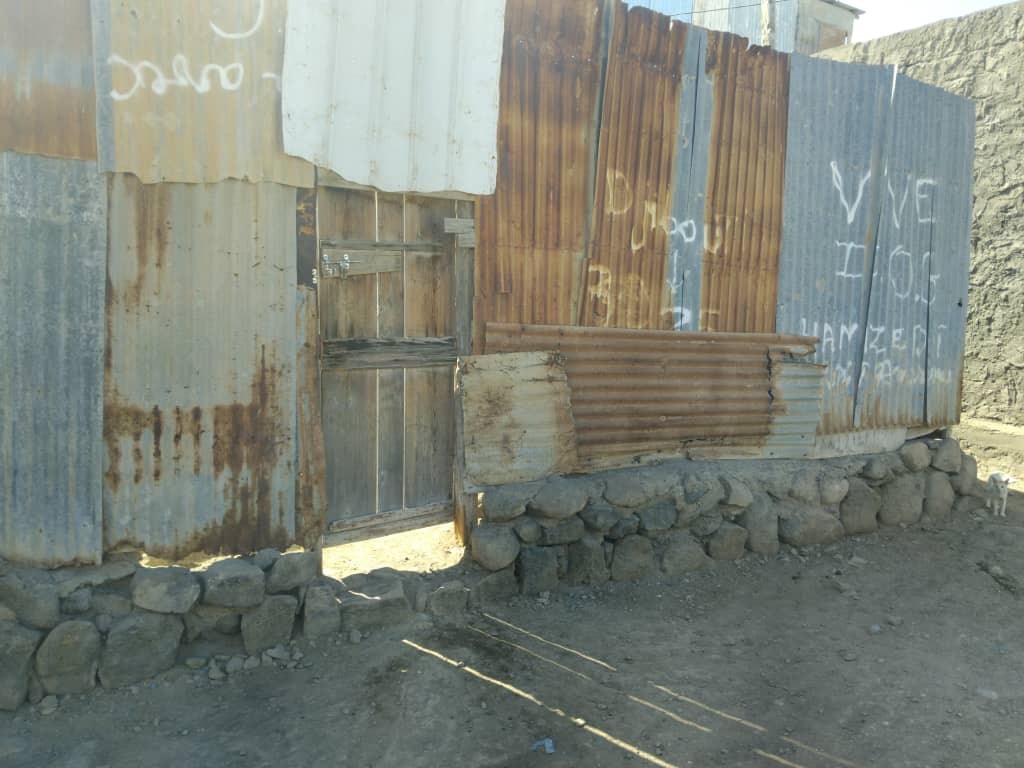 Maison en bois 100m² quartier Phare Ambouli