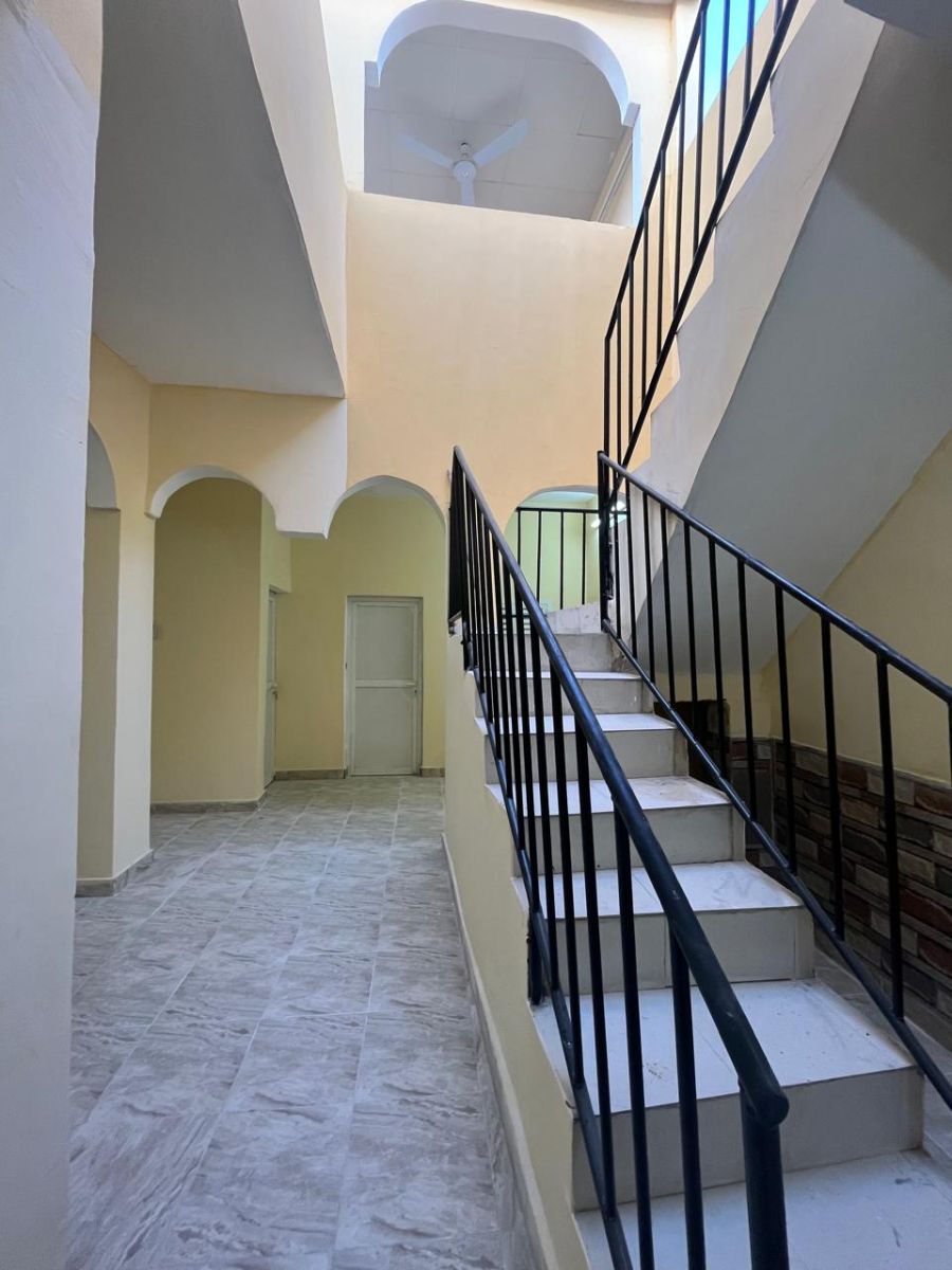 Maison F5 spacieuse et neuve à Barwaqo 1 proche poteaux