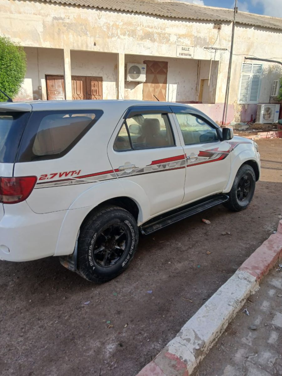 Nissan Pathfinder robuste en bon état