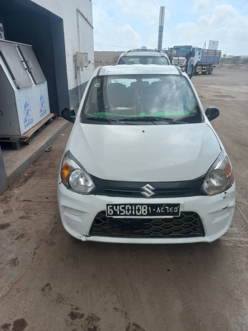 Suzuki Alto Essence 2019, boîte manuelle, bon état