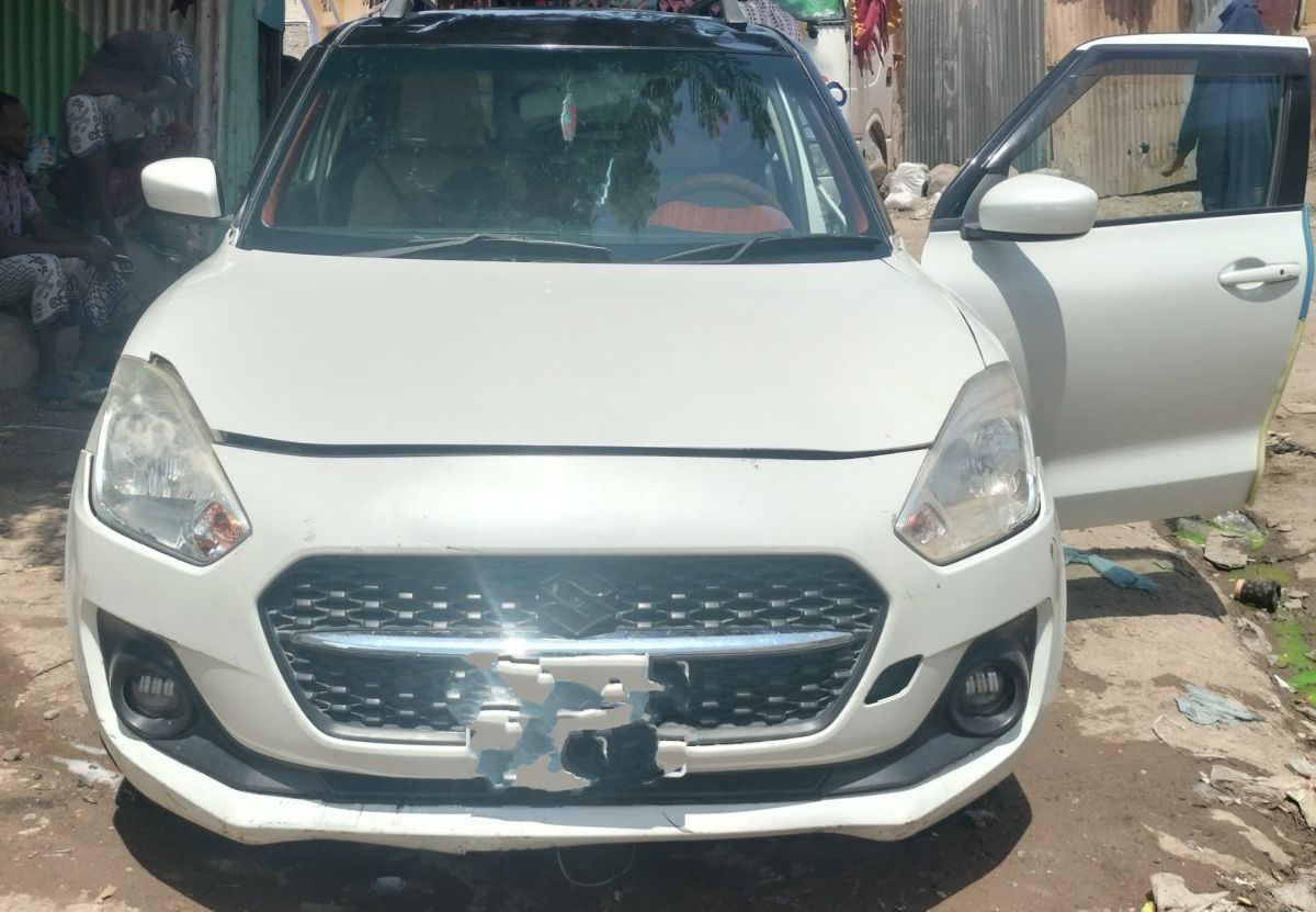 Suzuki Swift 2017 essence automatique en excellent état