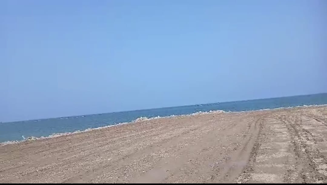 Lots de terrains avec titre foncier à vendre au Héron, 300m², 600m² et 900m² des terrains avec remblai en face de la mer