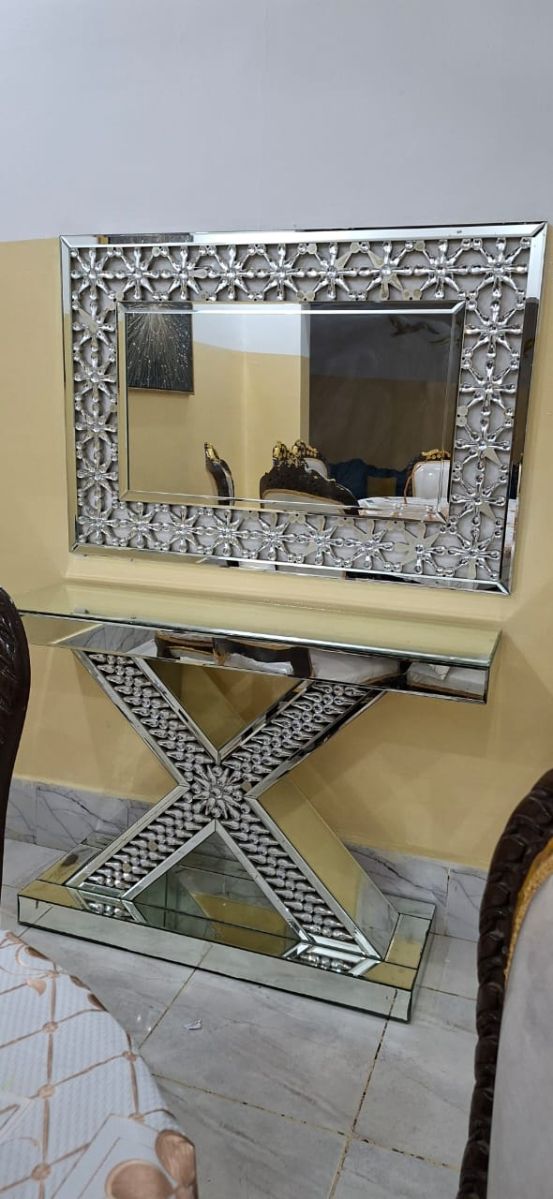 Ensemble salon et salle à manger royal avec tapis et console en verre