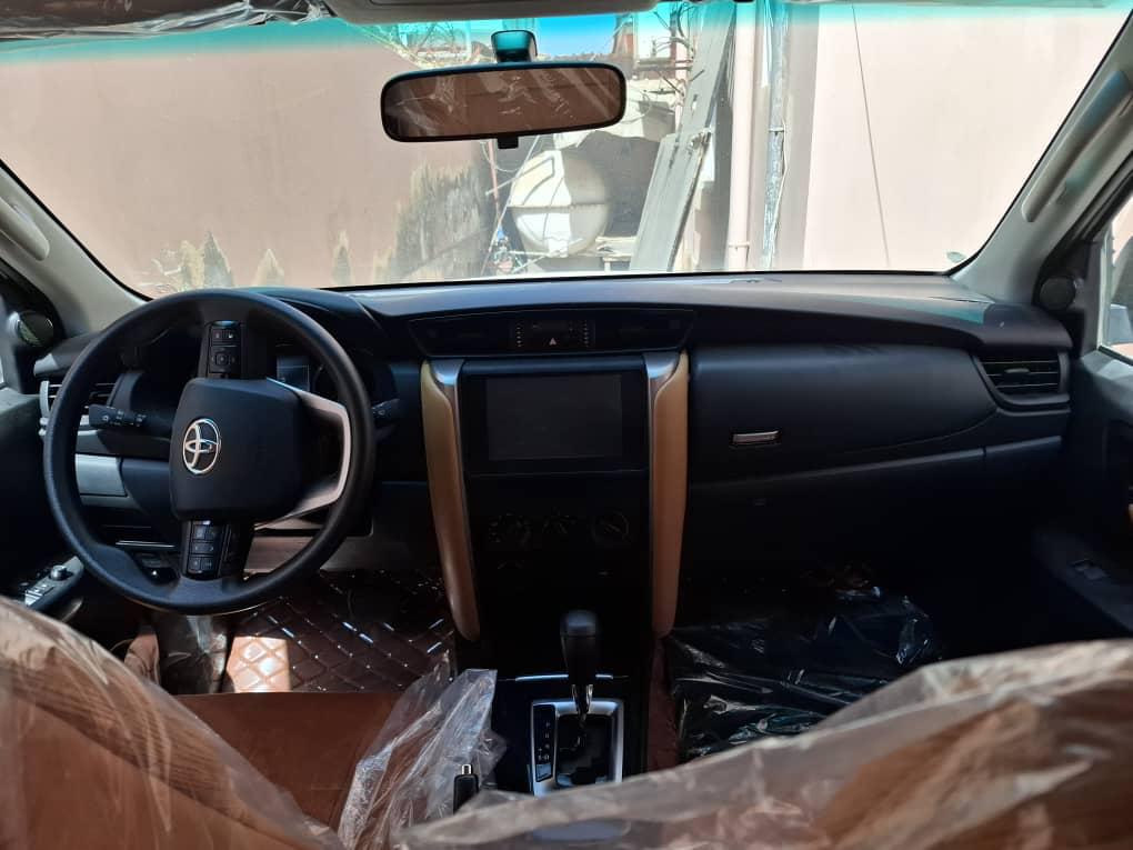 Toyota Fortuner 2024-2025 diesel, boîte automatique, neuve