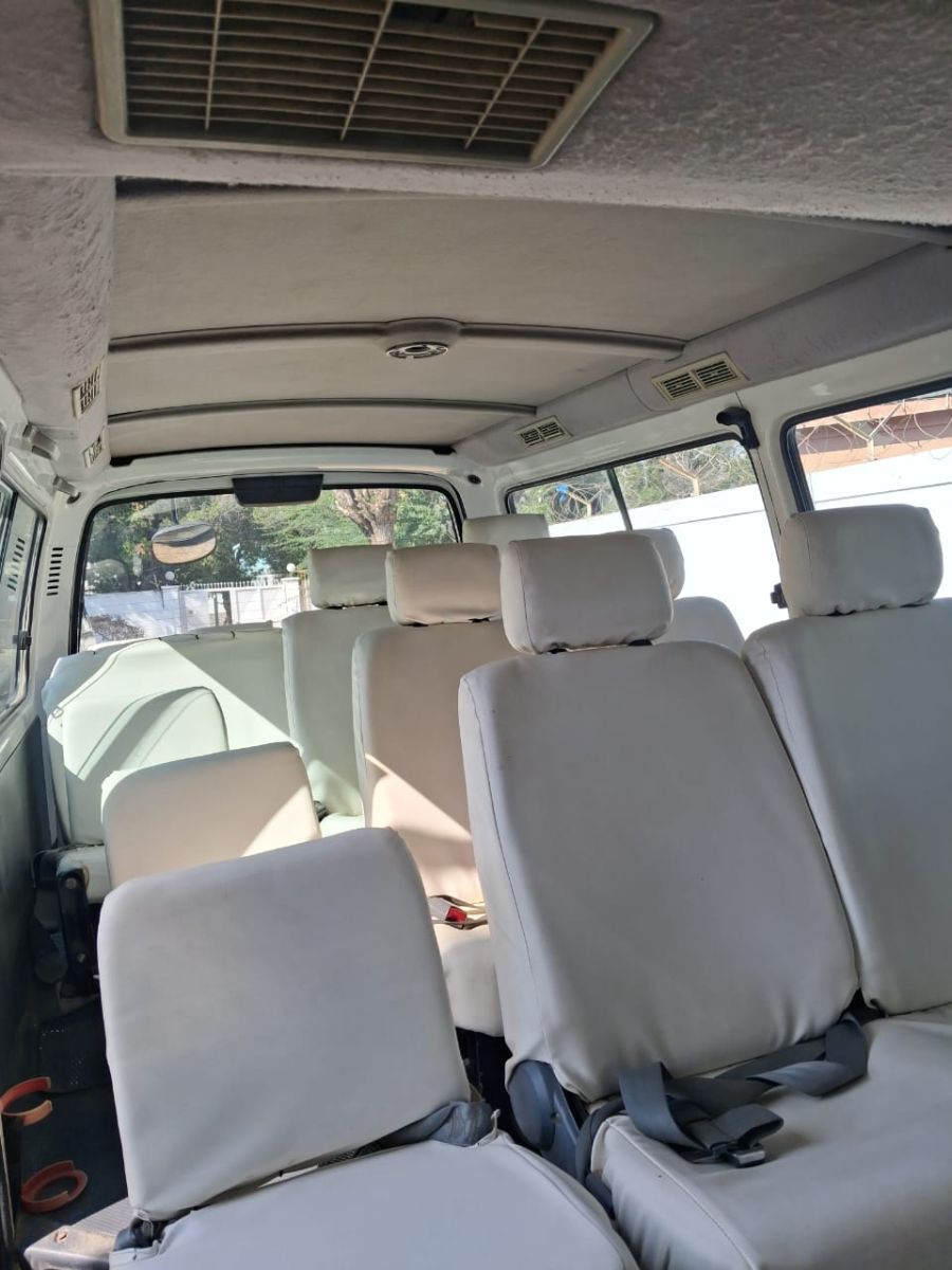 Mini Bus neuf à vendre 2021, 15 places, essence, manuel, neuf
