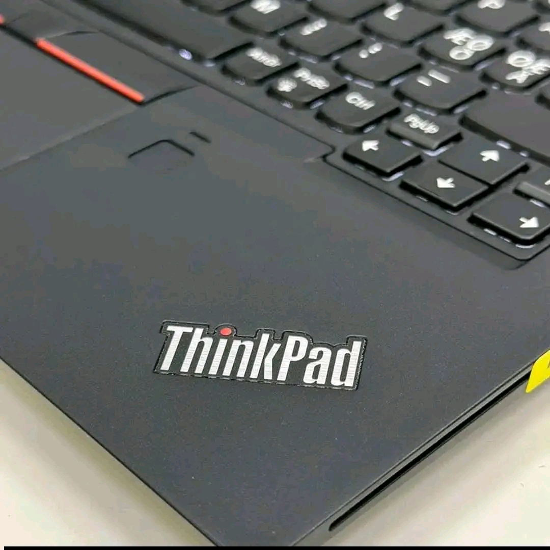 Lenovo ThinkPad T490 Core i7 Tou neuf avec son carton (3 mois de garantie) stock limité
