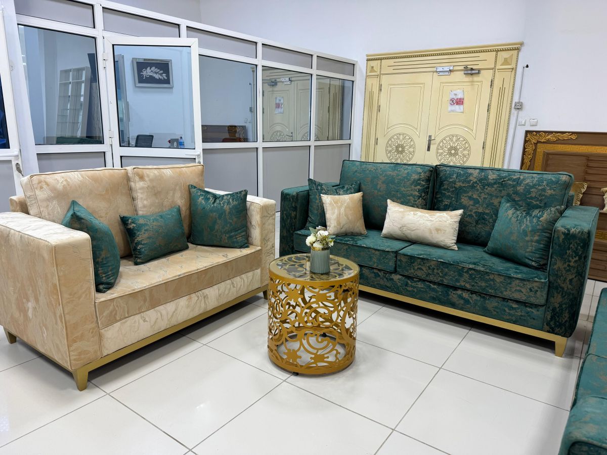 Réparation et fabrication de salons 2 et 3 places sur mesure