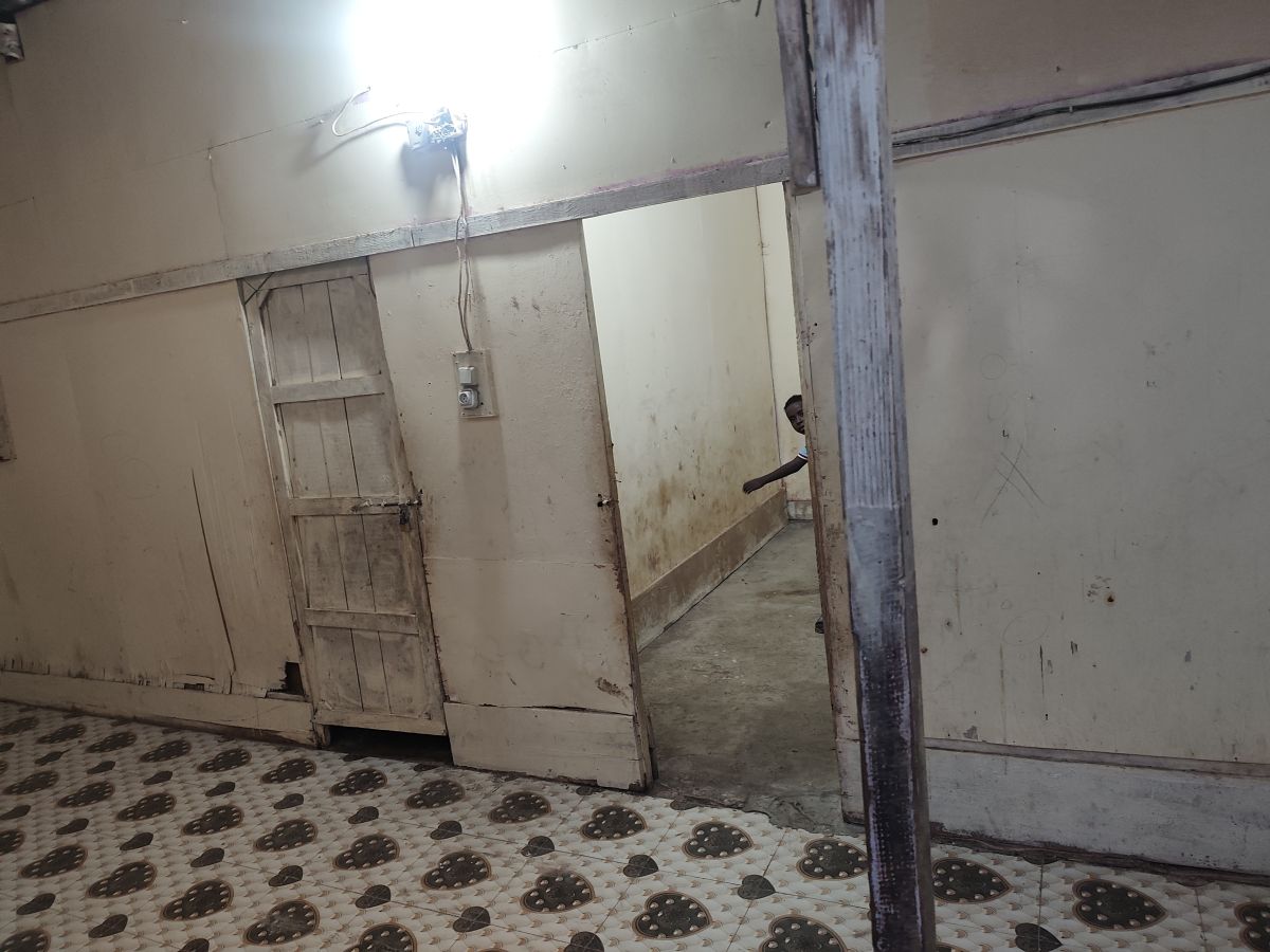 Maison F4 de 120 m² à Cité Charaf