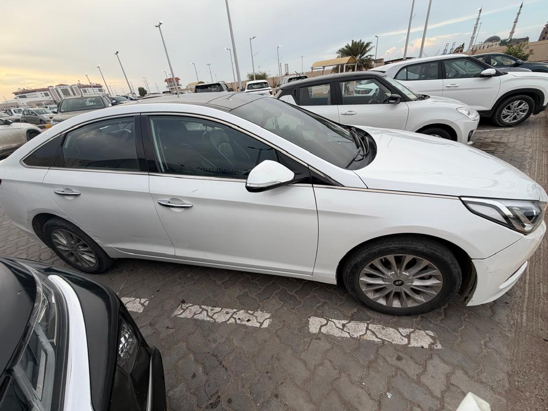 Hyundai Sonata diesel 2017, toit panoramique, excellent état