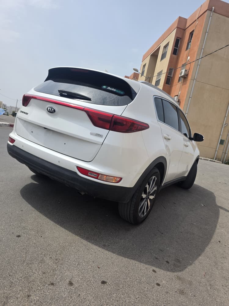 Kia Sportage 2018, diesel, boîte automatique, en excellent état