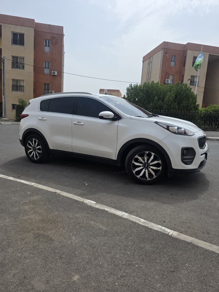 Kia Sportage 2018, diesel, boîte automatique, en excellent état