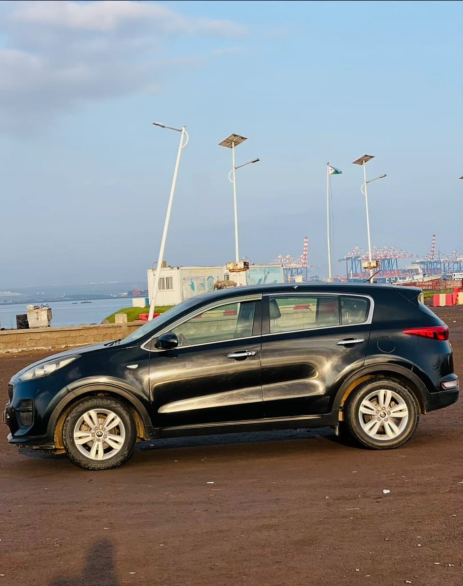 Location Toyota Corolla, Suzuki Dzire et Kia Sportage