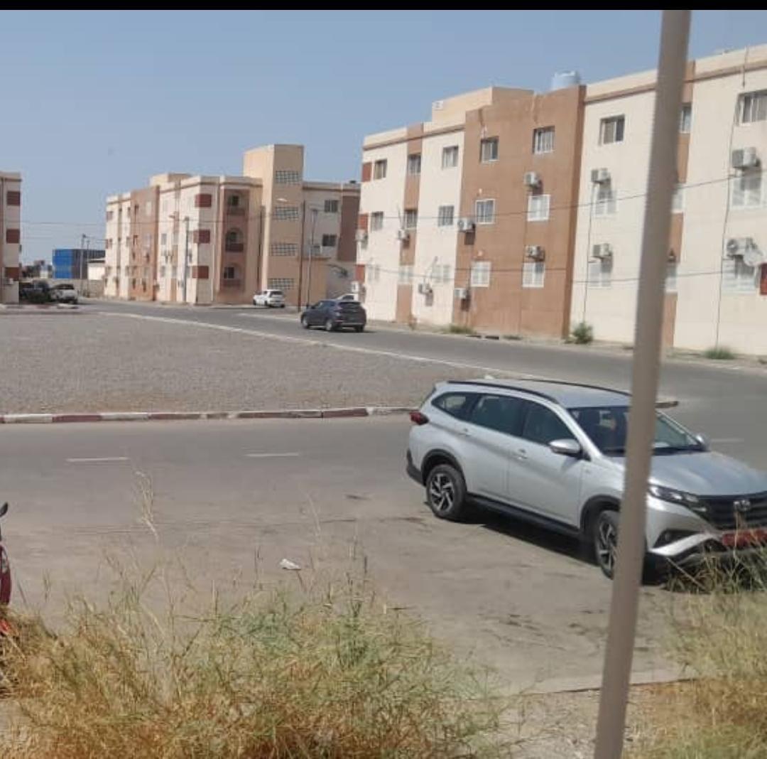 Appartement 3 pièces spacieux avec parking à Daria
