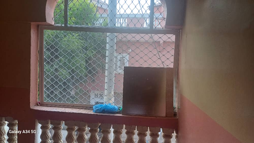 À louer Maison 3 chambres en très bon état à Cheikh Moussa