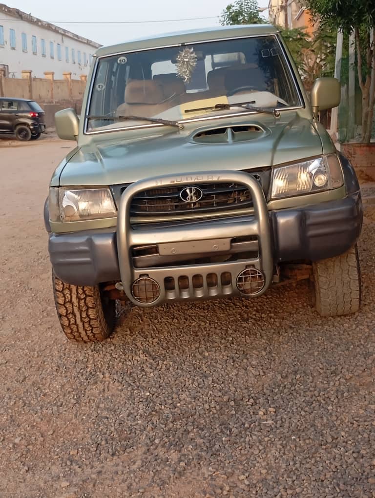 Hyundai Galloper 4x4 robuste en bon état