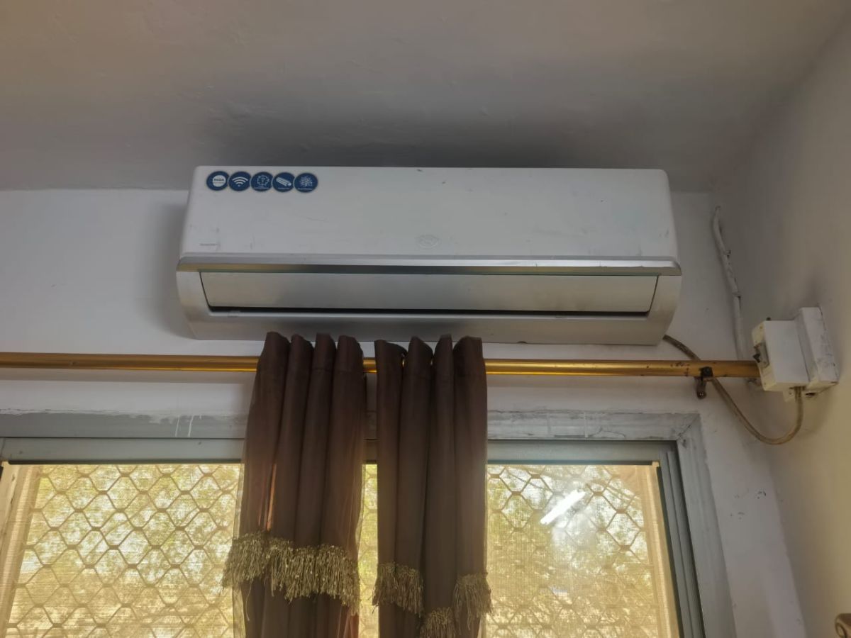 Climatiseur split inverter Limag 24 000 BTU en excellent état