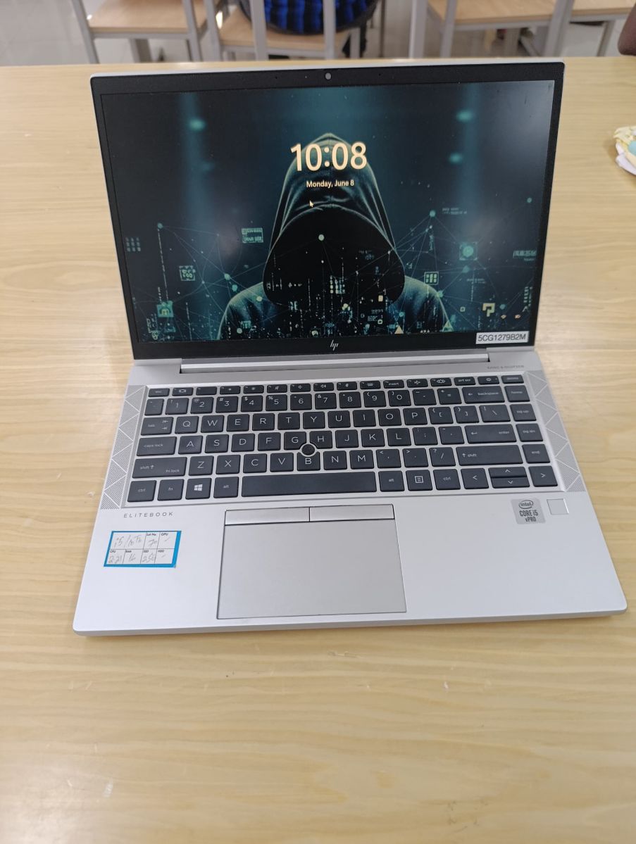 HP EliteBook 840 G7 i5 16 Go 256 Go SSD quasi neuf