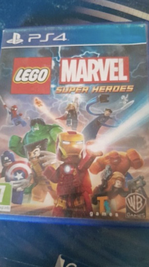 Jeu Lego Marvel Super Heroes PS4/PS5 en très bon état