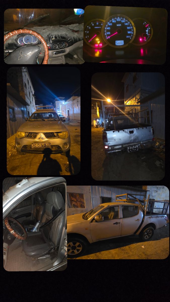 Mitsubishi L200 ancien modèle en bon état