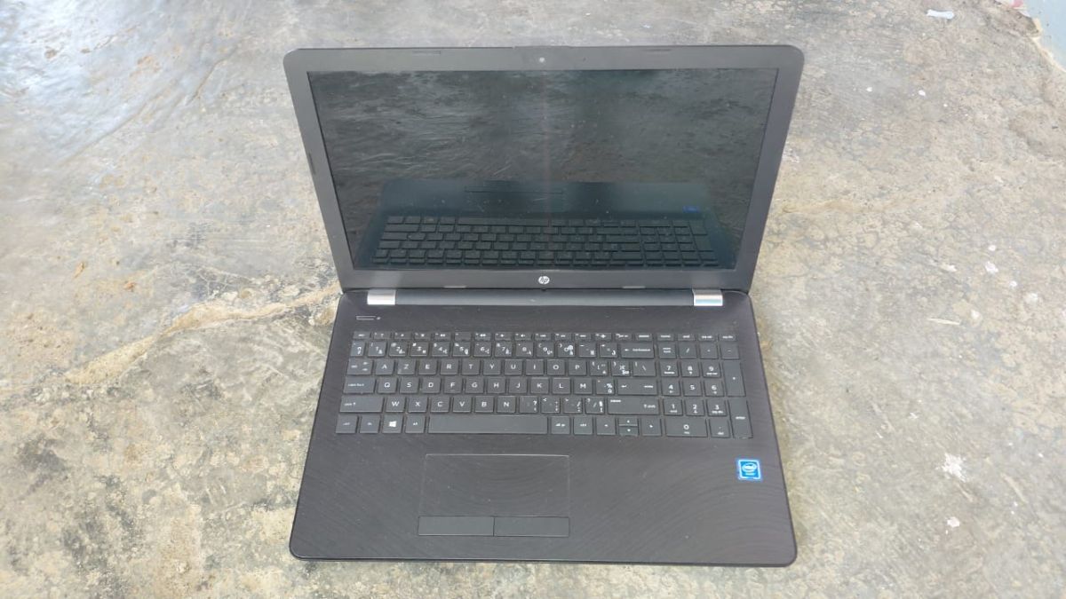 PC HP comme neuf avec chargeur inclus
