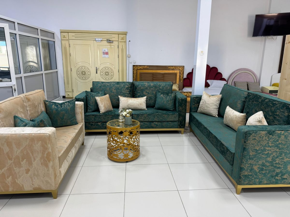 Réparation et fabrication de salons 2 et 3 places sur mesure