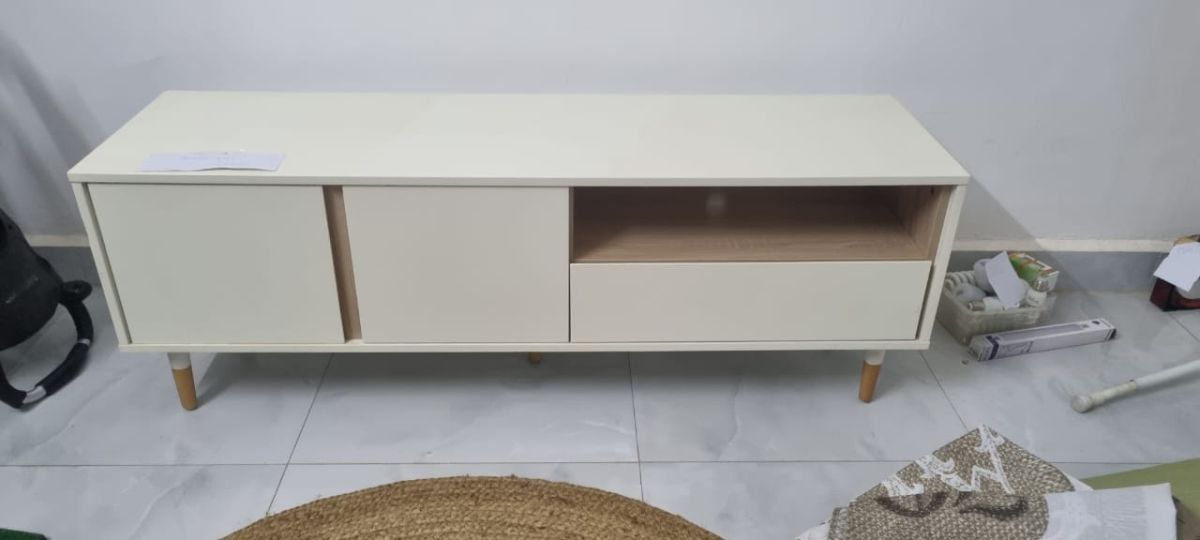 Meuble TV blanc 2 portes 1 tiroir en excellent état