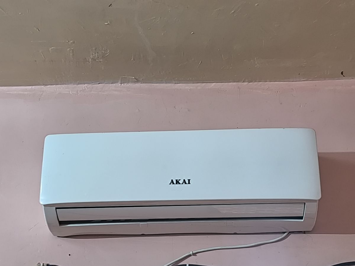 Climatisation Akai économique en très bon état