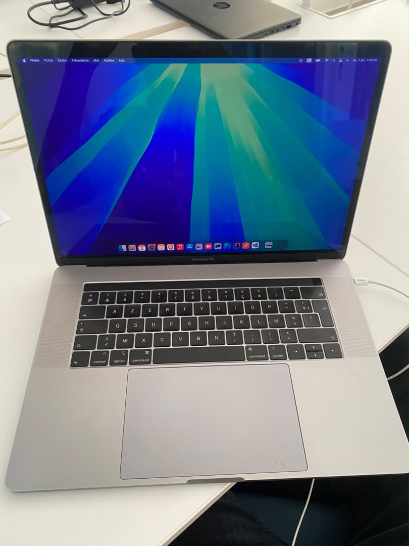 MacBook Pro 15 2019 Core i9 16 Go 512 Go Gris Sidéral