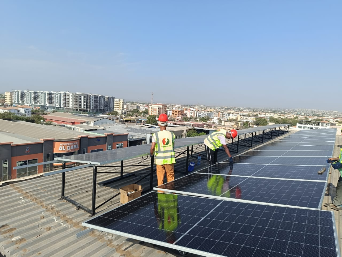 Installation solaire clé en main avec équipements RestarSolar, Longi, Deye