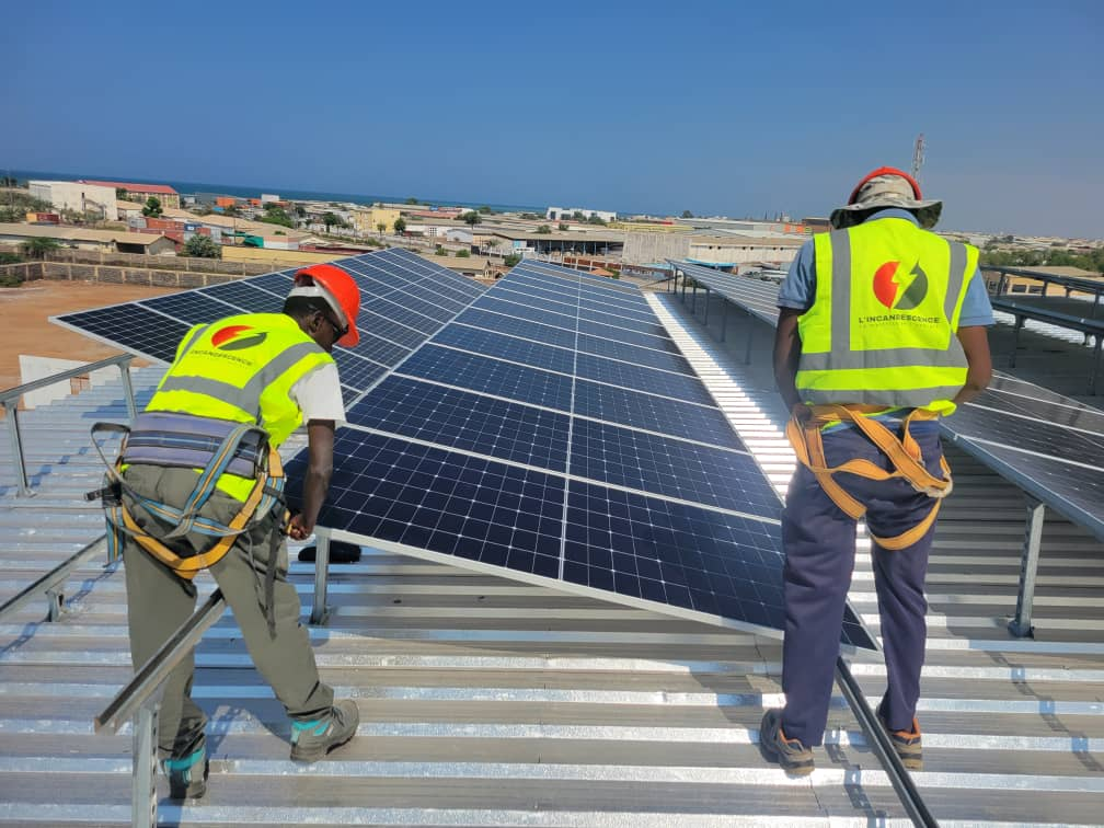 Installation solaire clé en main avec équipements RestarSolar, Longi, Deye