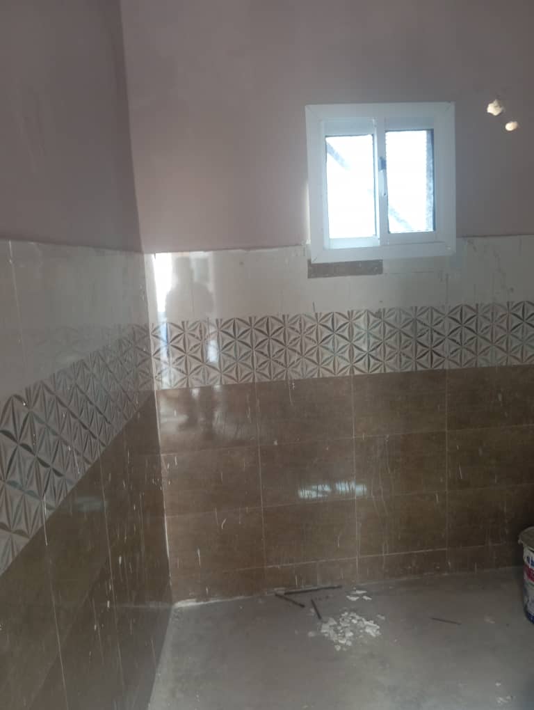 Maison neuve 4 chambres 130 m² avec titre foncier à Hayableh