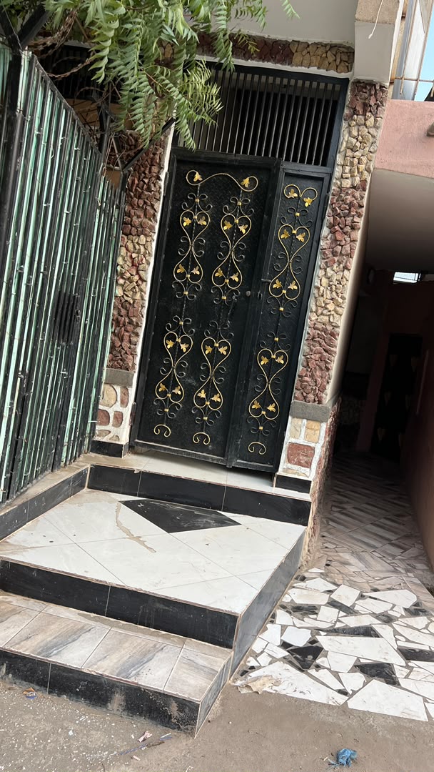 Appartement F4 spacieux avec cuisine équipée à Cité Luxembourg Balbala