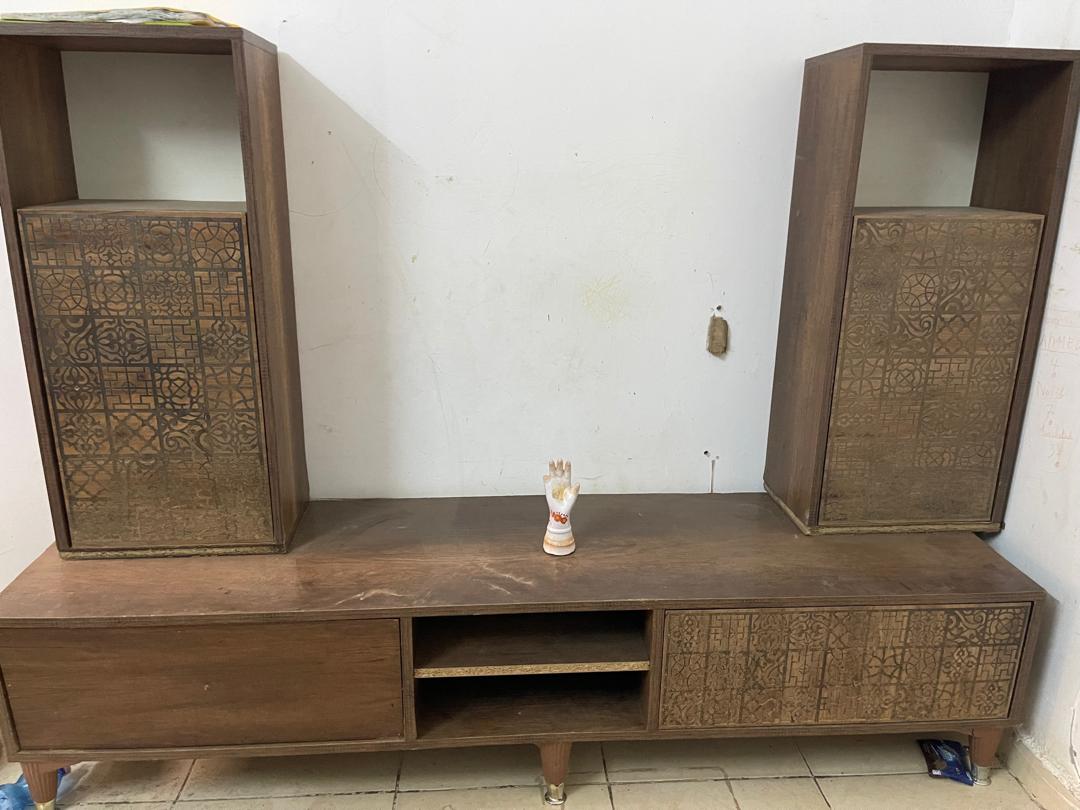 Ensemble mobilier enfant, salon, table et meuble TV en bon état