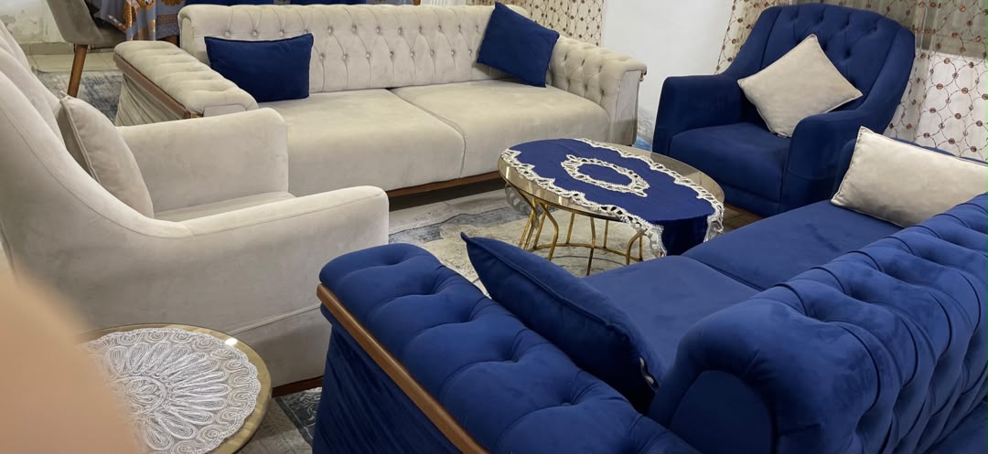 Ensemble mobilier enfant, salon, table et meuble TV en bon état